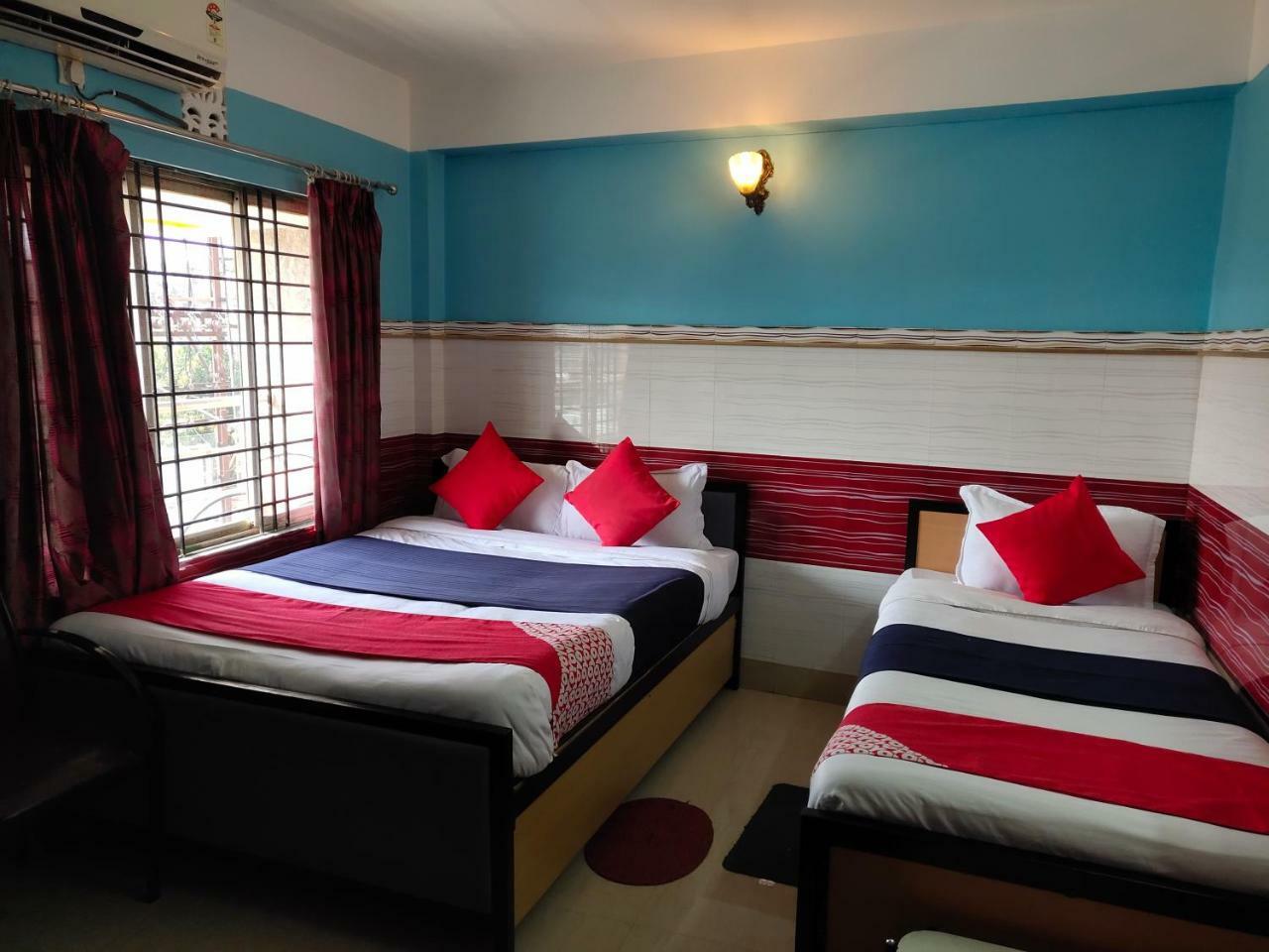 Tirupati Lodge Njp Siliguri Luaran gambar