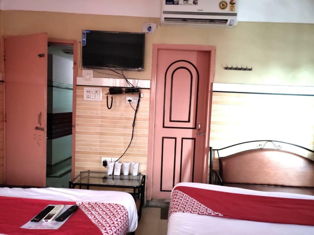 Tirupati Lodge Njp Siliguri Luaran gambar