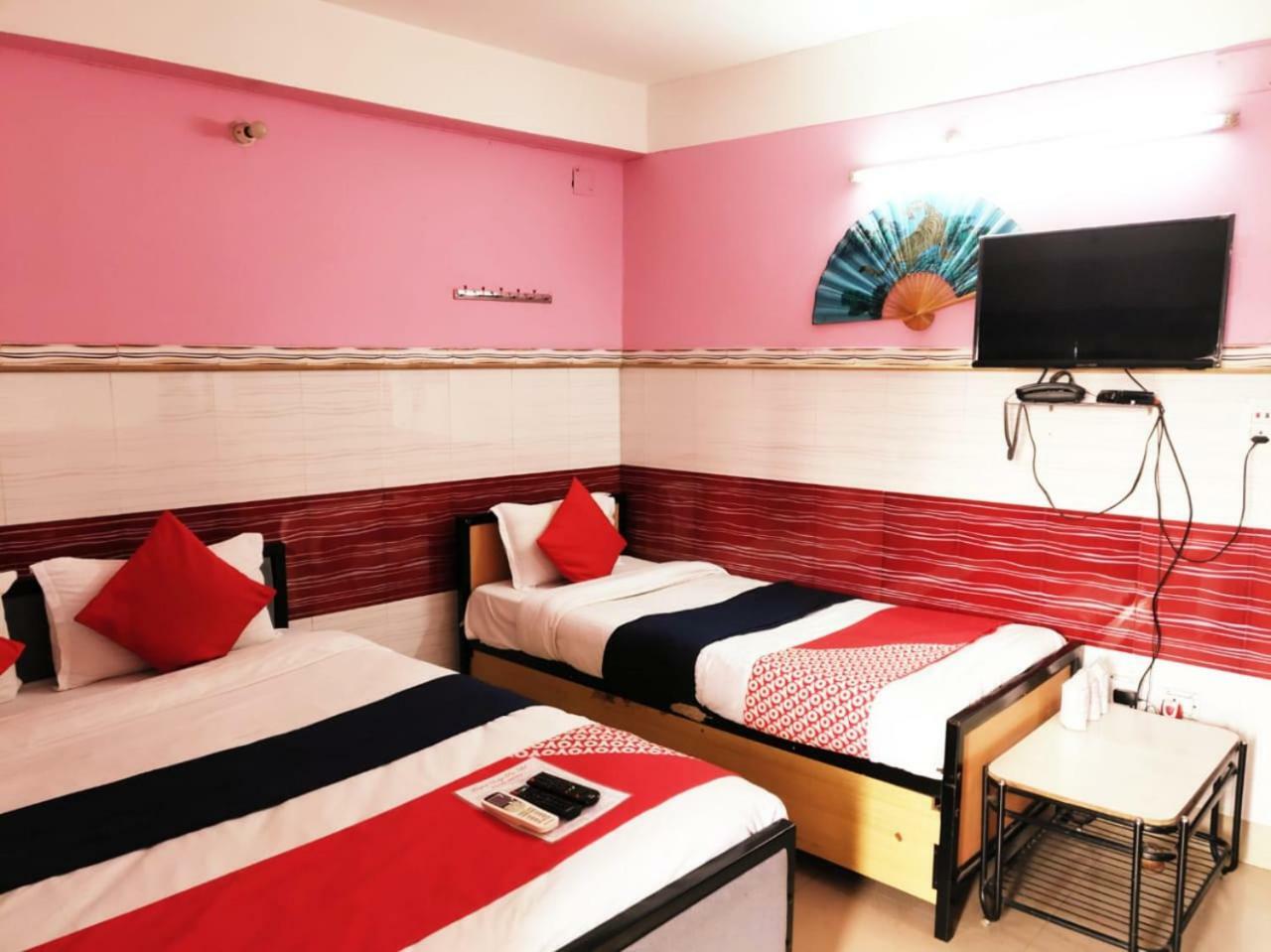 Tirupati Lodge Njp Siliguri Luaran gambar