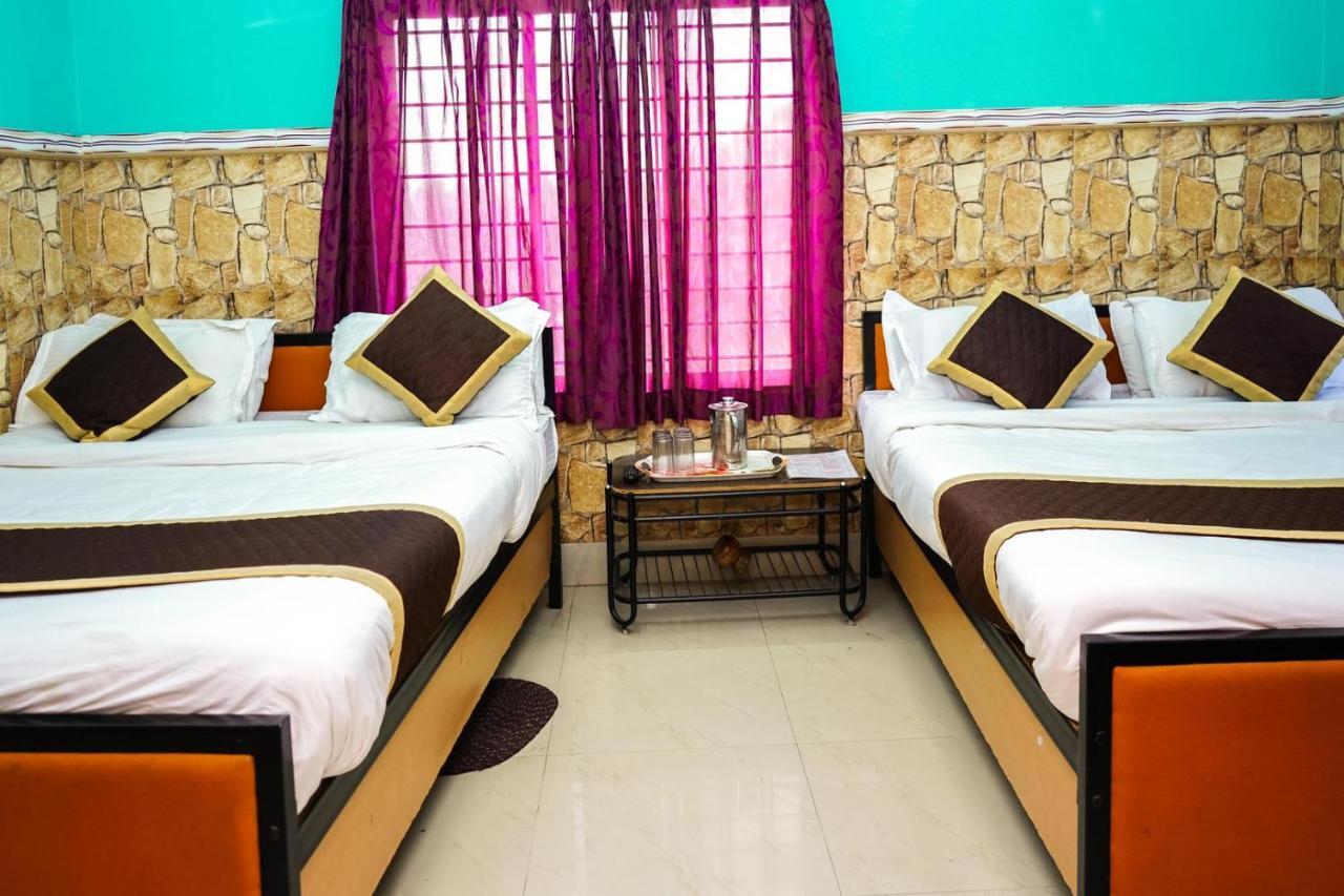 Tirupati Lodge Njp Siliguri Luaran gambar