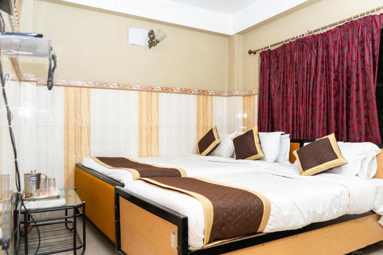 Tirupati Lodge Njp Siliguri Luaran gambar