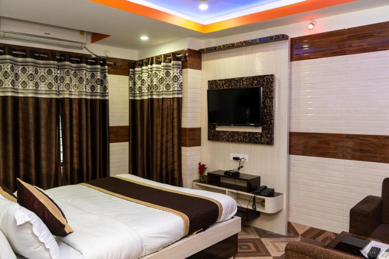 Tirupati Lodge Njp Siliguri Luaran gambar