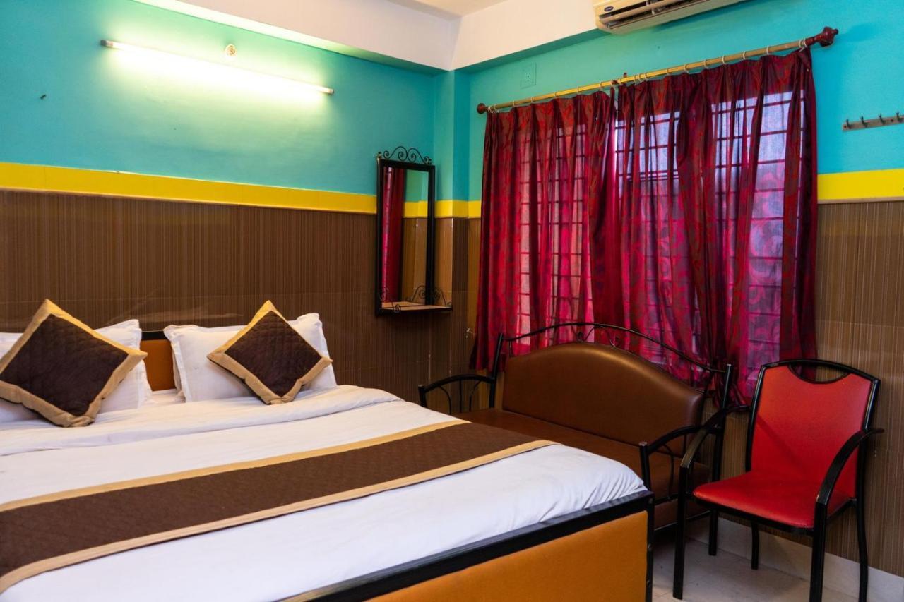 Tirupati Lodge Njp Siliguri Luaran gambar